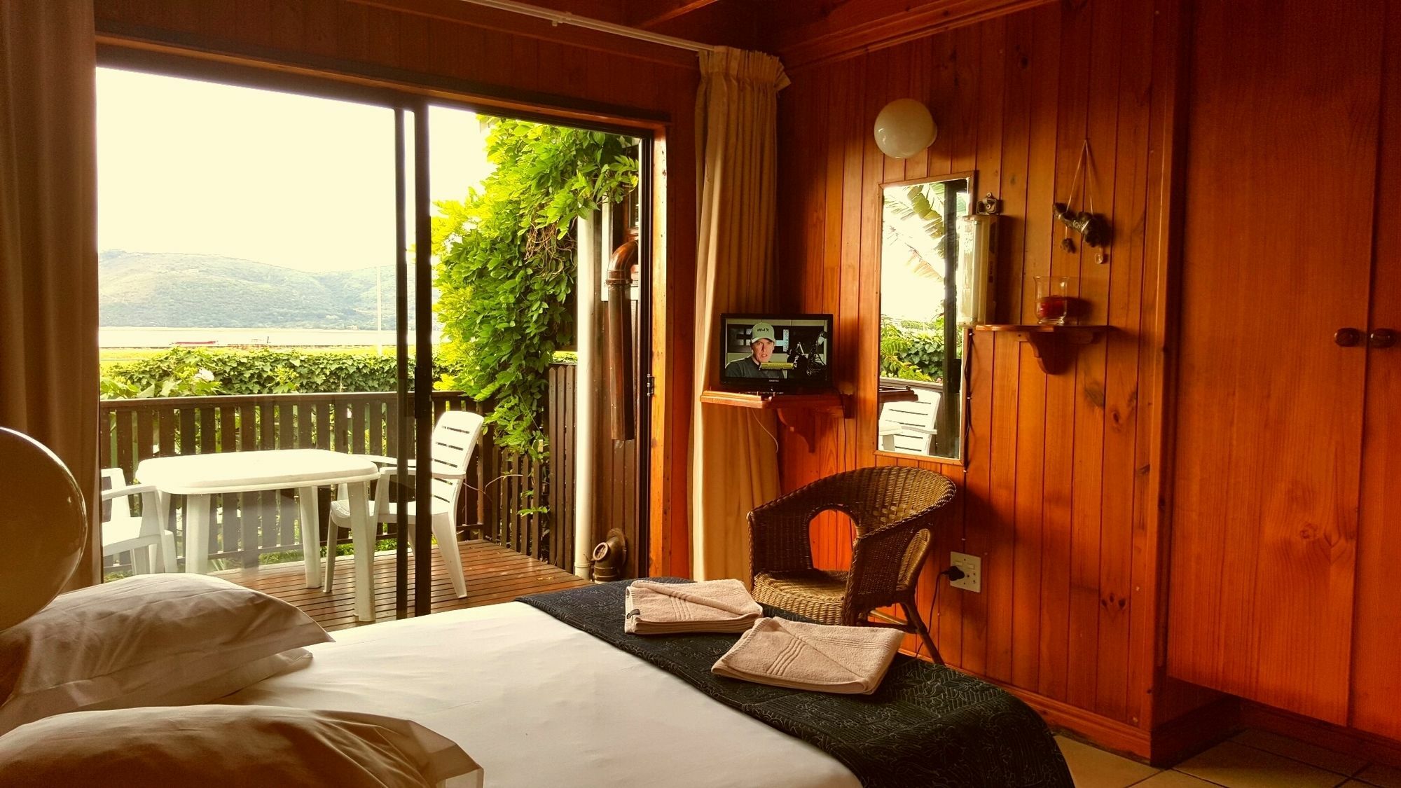 Lakeside Knysna Accomodation Exterior photo