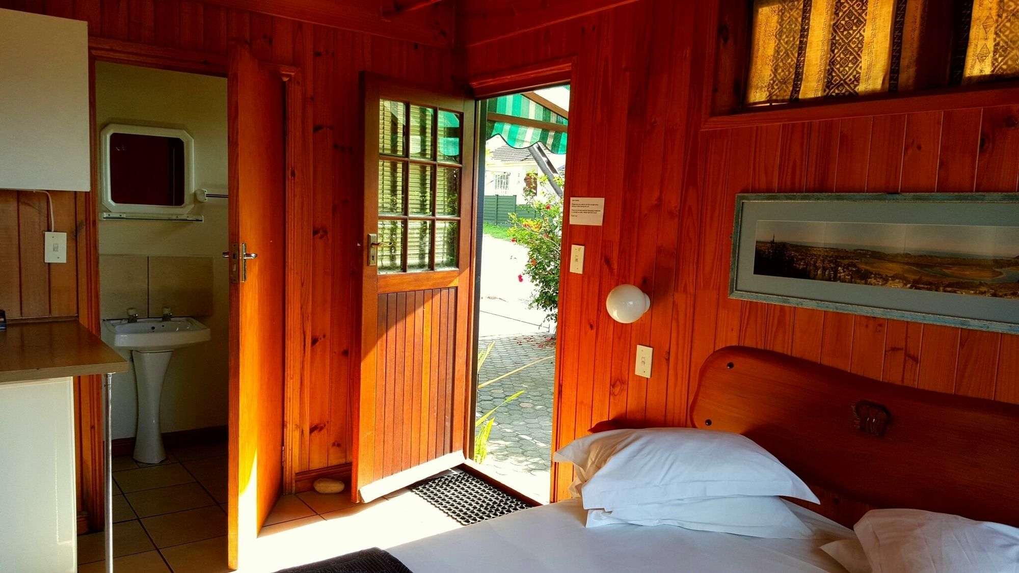 Lakeside Knysna Accomodation Exterior photo